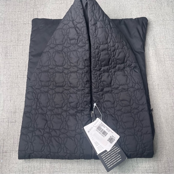Lululemon Black Reversible Quilted Zip Scarf Unisex Nwt - Picture 11 of 14